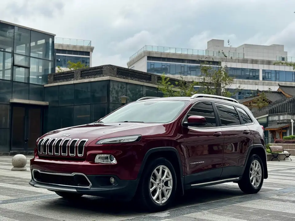 BAIC Cherokee 2018 из Китая
