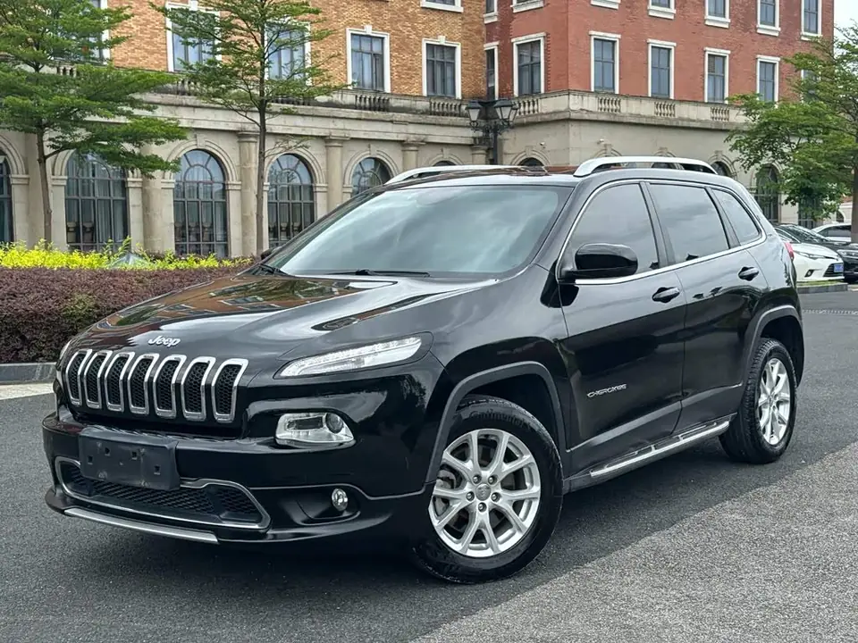BAIC Cherokee 2018 из Китая