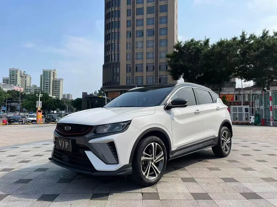 Geely Coolray 2022 из Китая