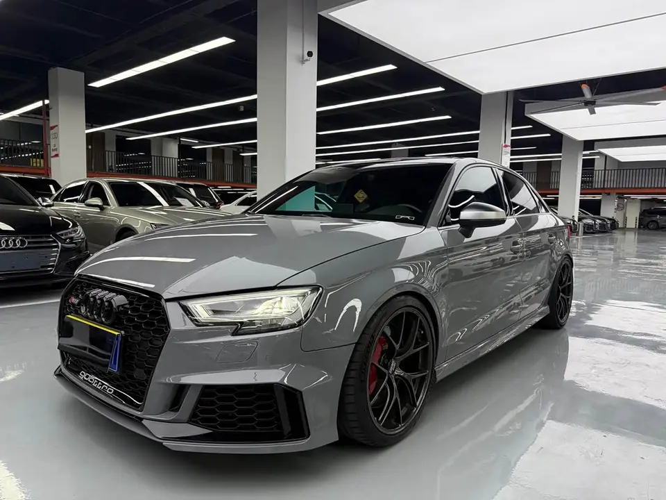 Audi RS 3 2019 из Китая