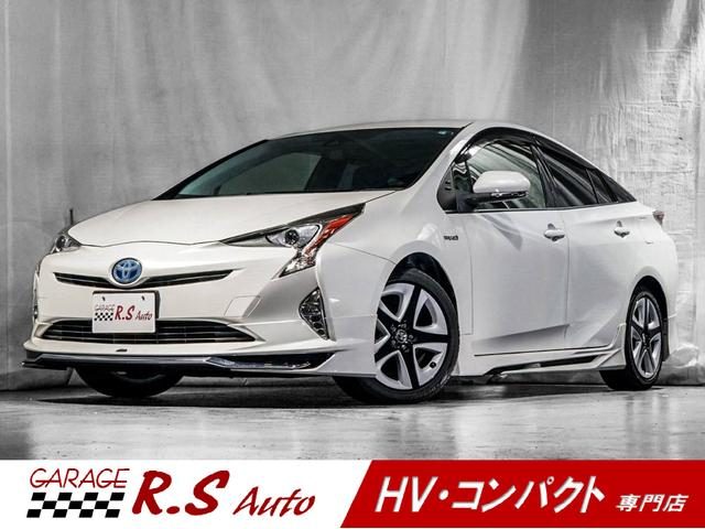 Toyota Prius 2017 из Японии