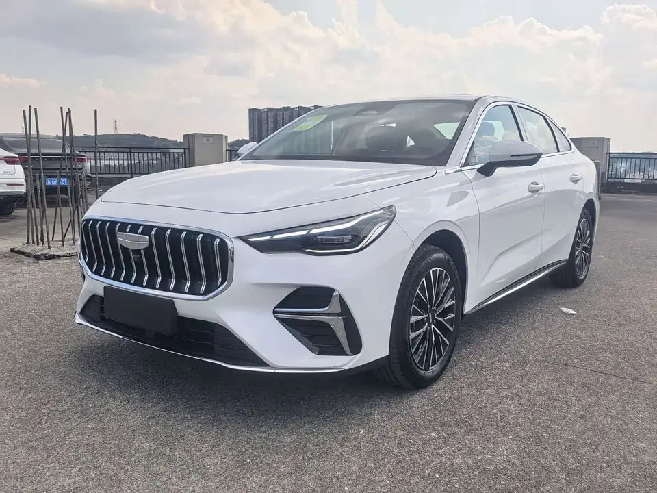 Geely Emgrand 2026 из Китая