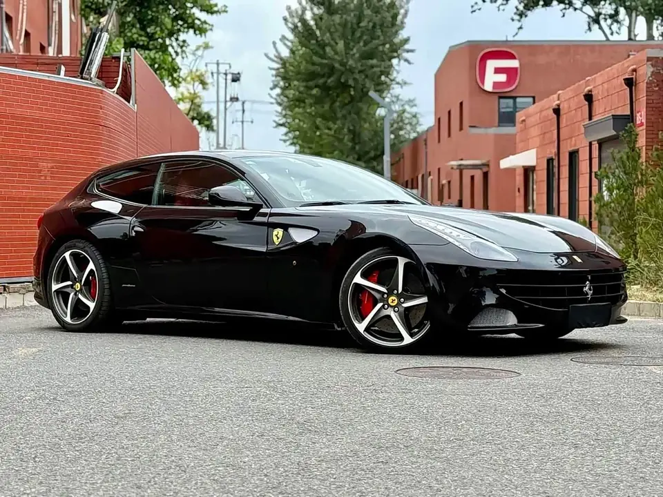 Ferrari FF 2013 из Китая