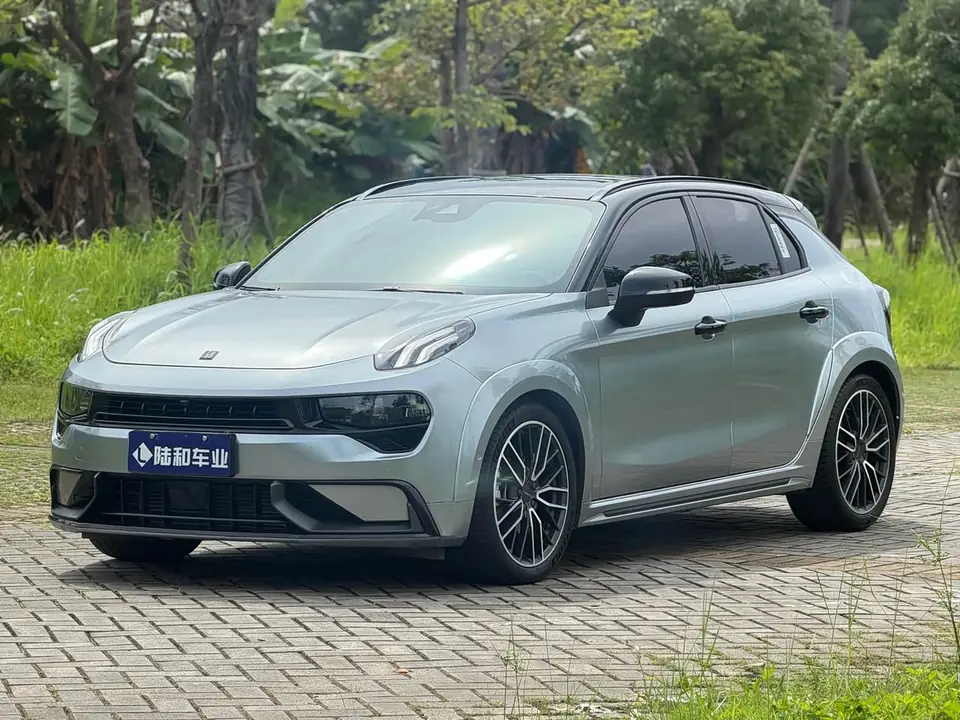 Lynk & Co 02 2022 из Китая