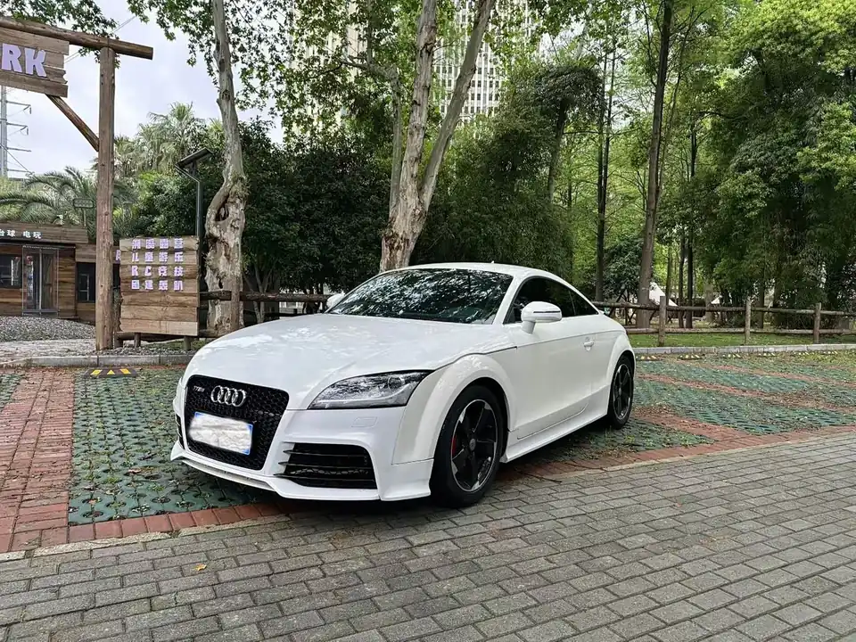 Audi TT 2010 из Китая