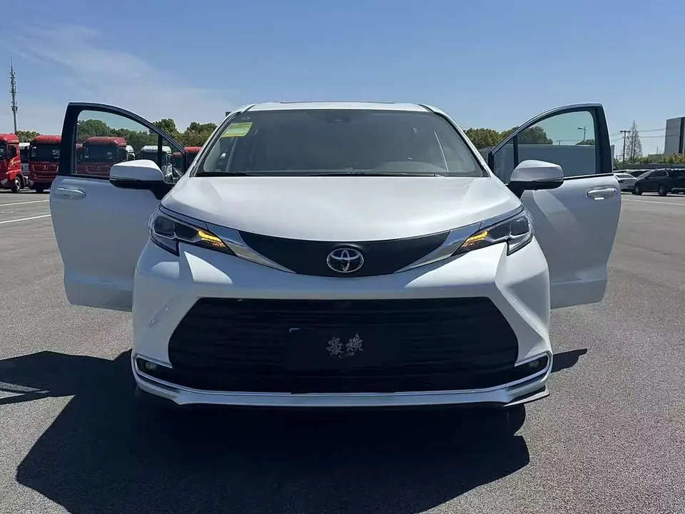 Toyota Sienna 2026 из Китая