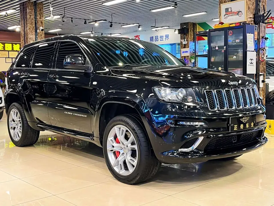 Jeep Grand Cherokee SRT 2014 из Китая