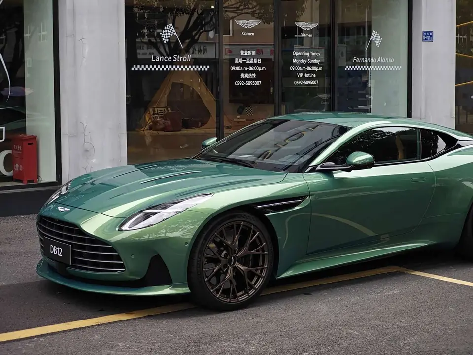 Aston Martin DB12 2024 из Китая