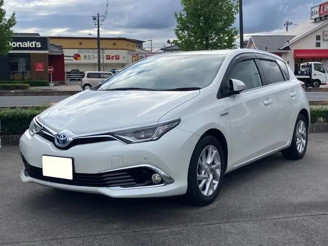 Toyota Auris 2017 из Японии
