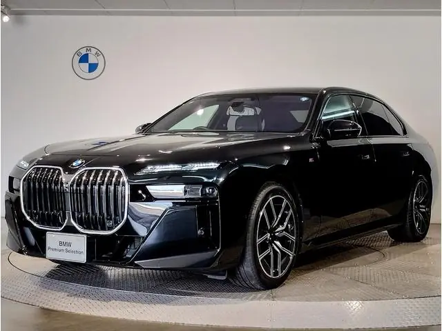 BMW 7 Series Sedan 2025 из Японии