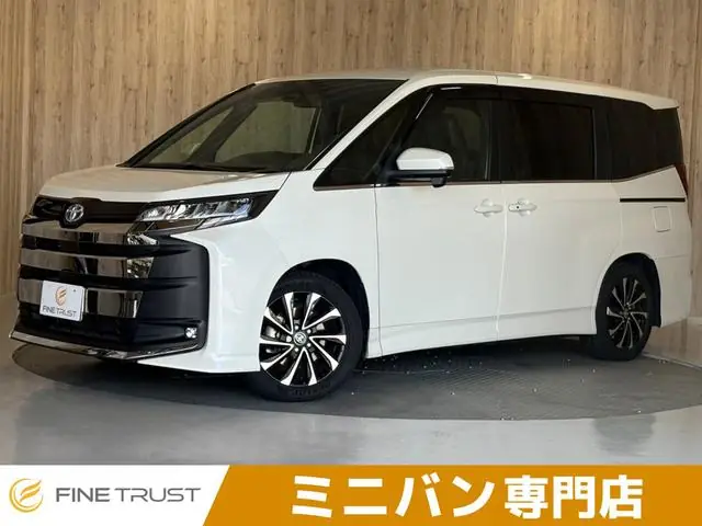 Toyota Noah 2022 из Японии