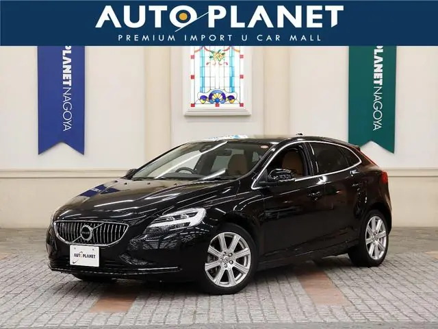 Volvo V40 2020 из Японии