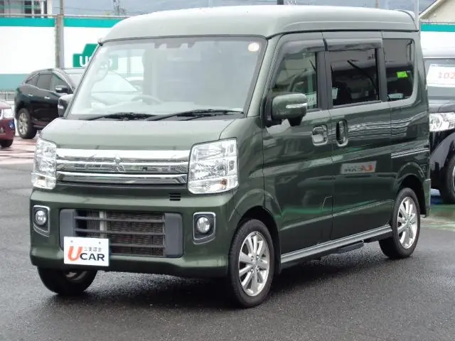 Mitsubishi Town BOX 2022 из Японии