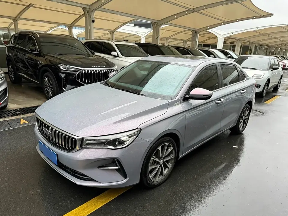Geely Emgrand 2026 из Китая