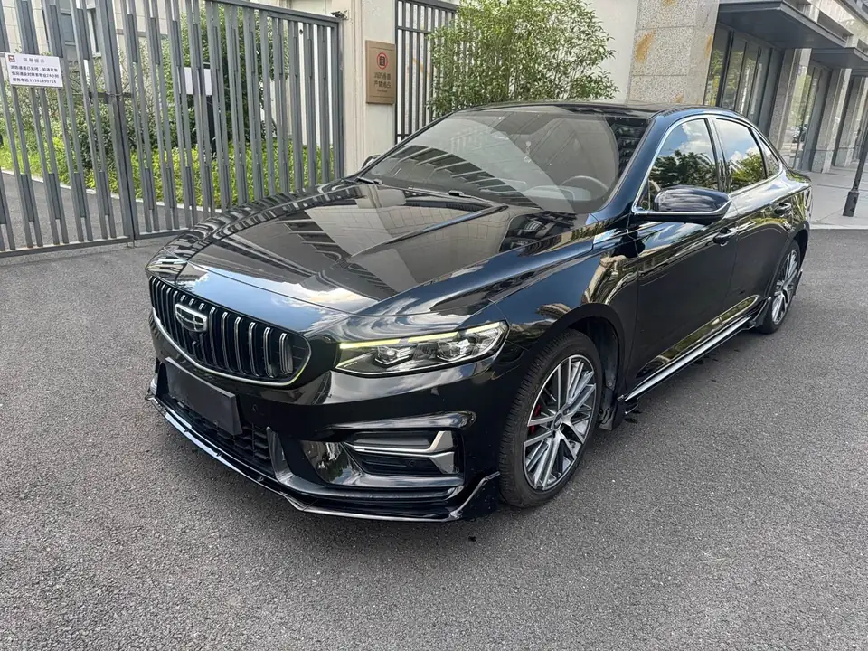 Geely Preface 2023 из Китая