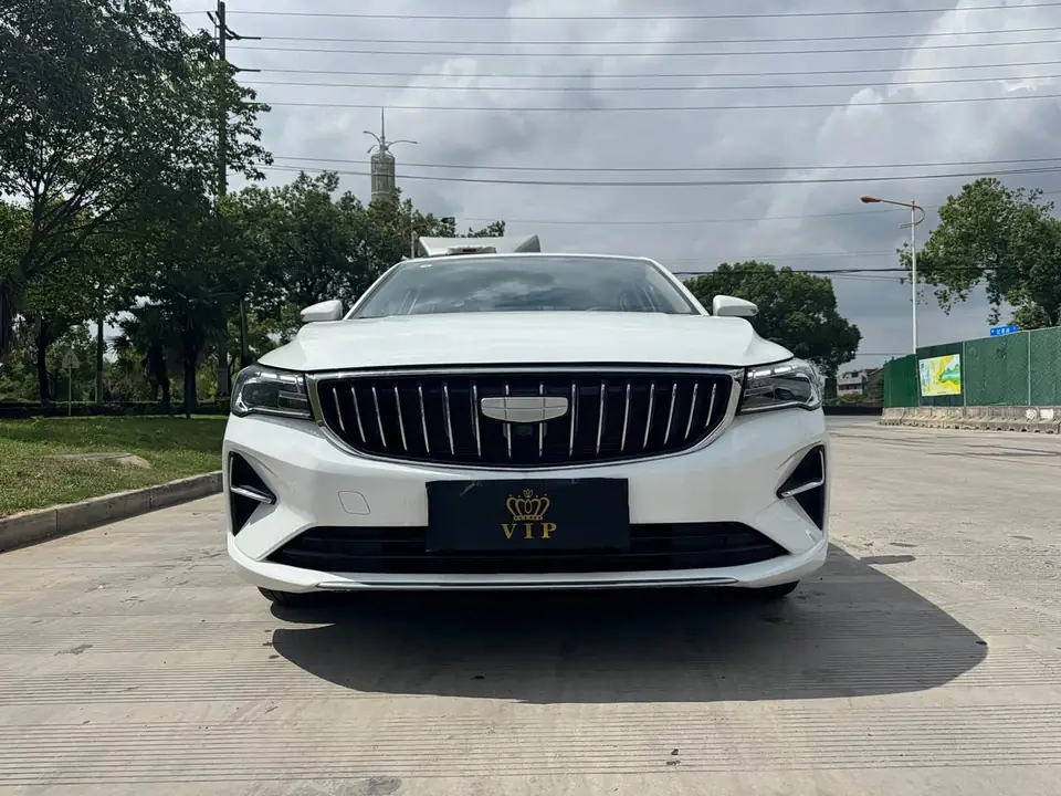 Geely Emgrand 2022 из Китая