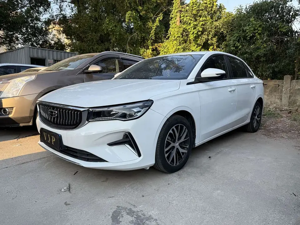 Geely Emgrand 2022 из Китая