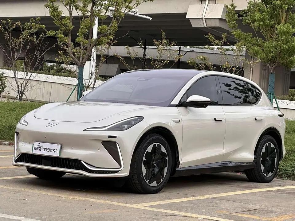 IM Motors LS7 2023 из Китая