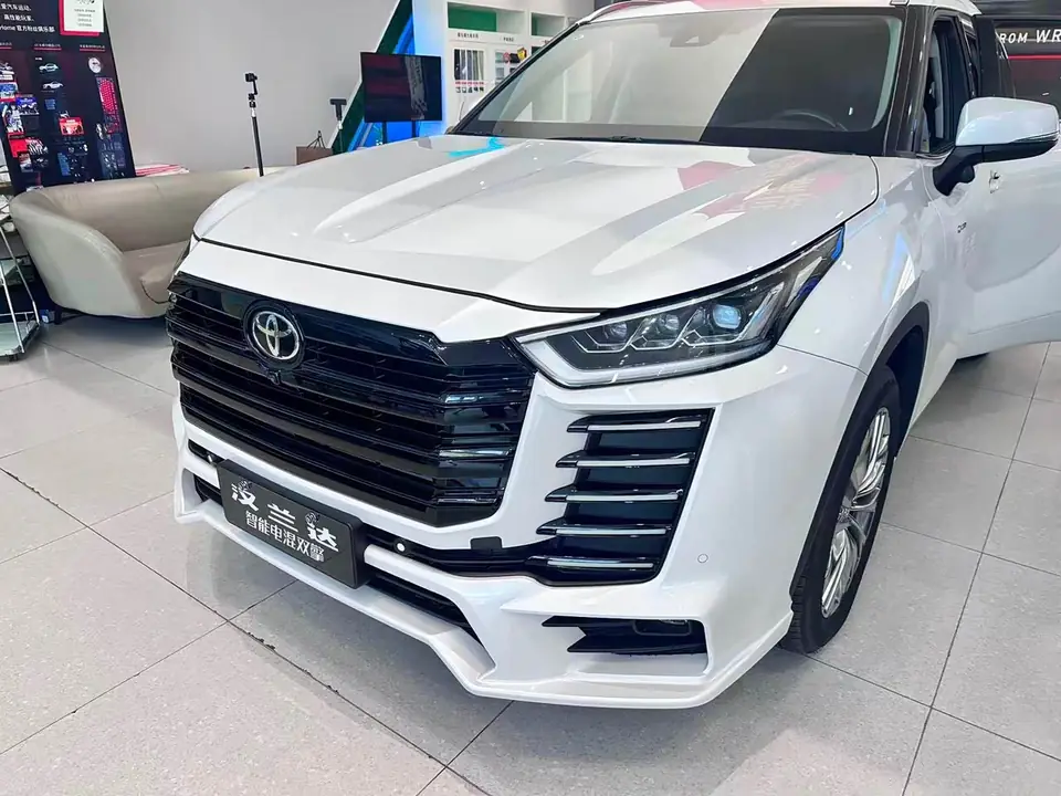 Toyota Highlander 2024 из Китая