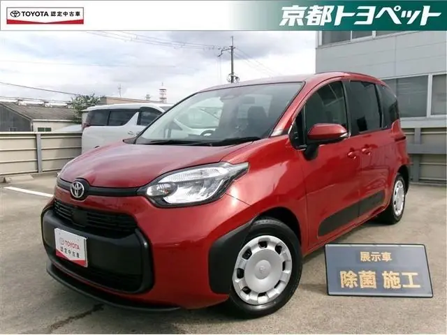 Toyota Sienta 2022 из Японии