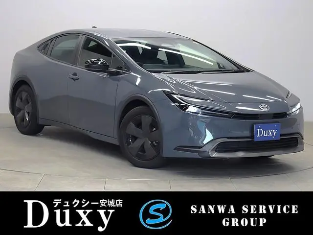 Toyota Prius 2023 из Японии