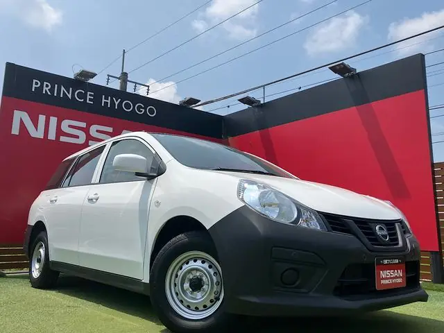 Nissan AD 2025 из Японии