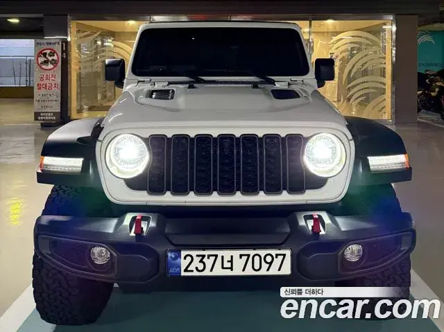 Jeep Wrangler 2024 из Кореи
