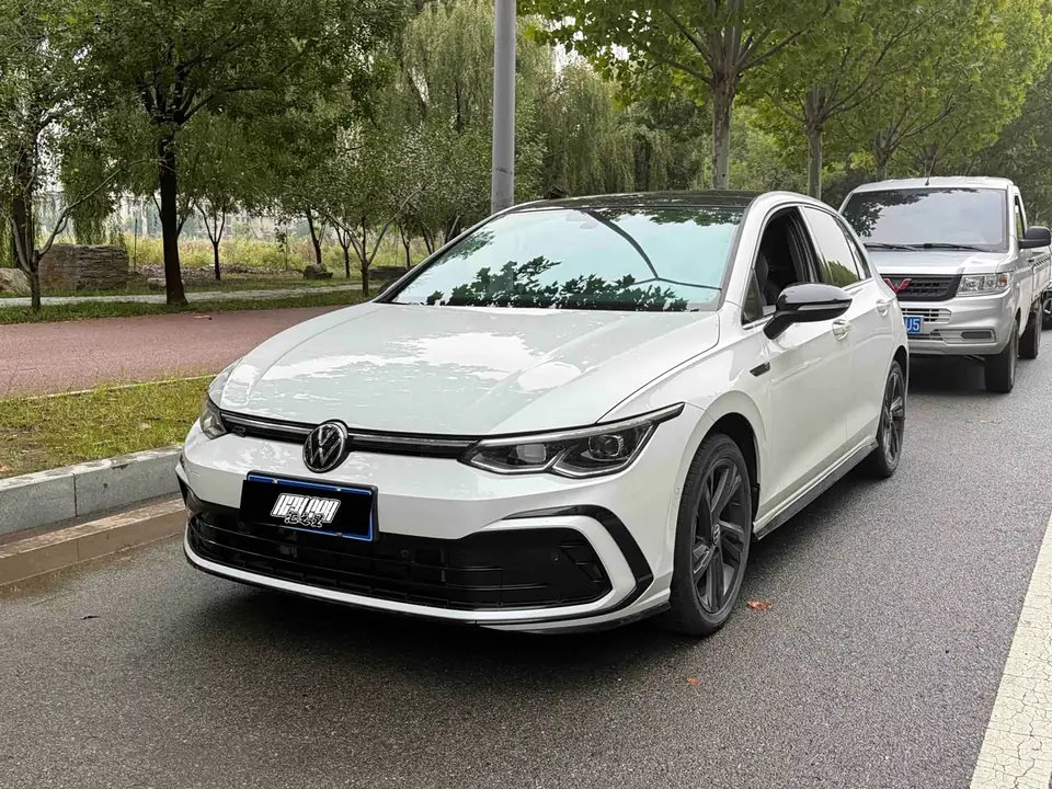 Volkswagen Golf 2024 из Китая