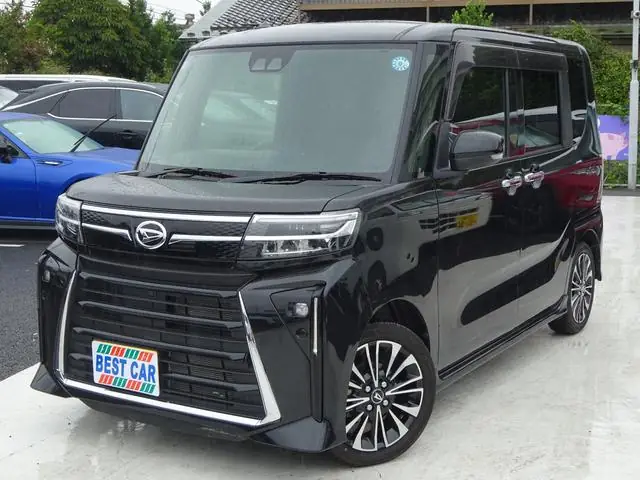Daihatsu Tanto 2022 из Японии