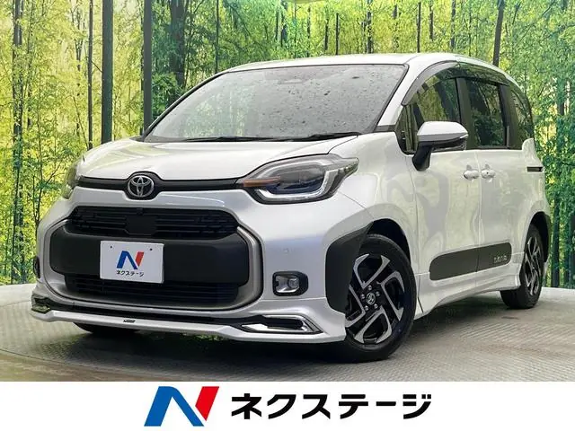 Toyota Sienta 2024 из Японии