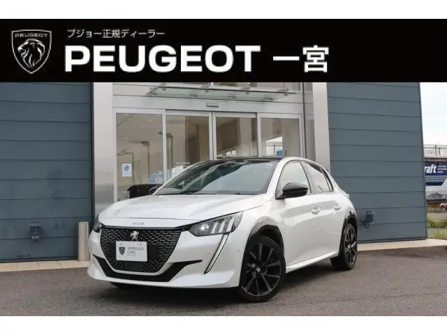 Peugeot 208 2022 из Японии