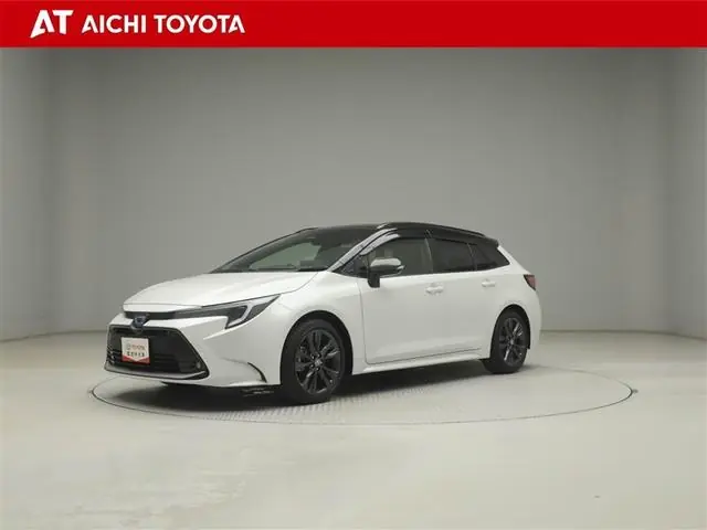 Toyota Corolla Touring 2023 из Японии