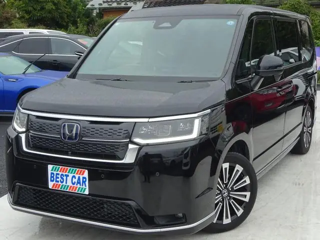 Honda Stepwagon 2023 из Японии