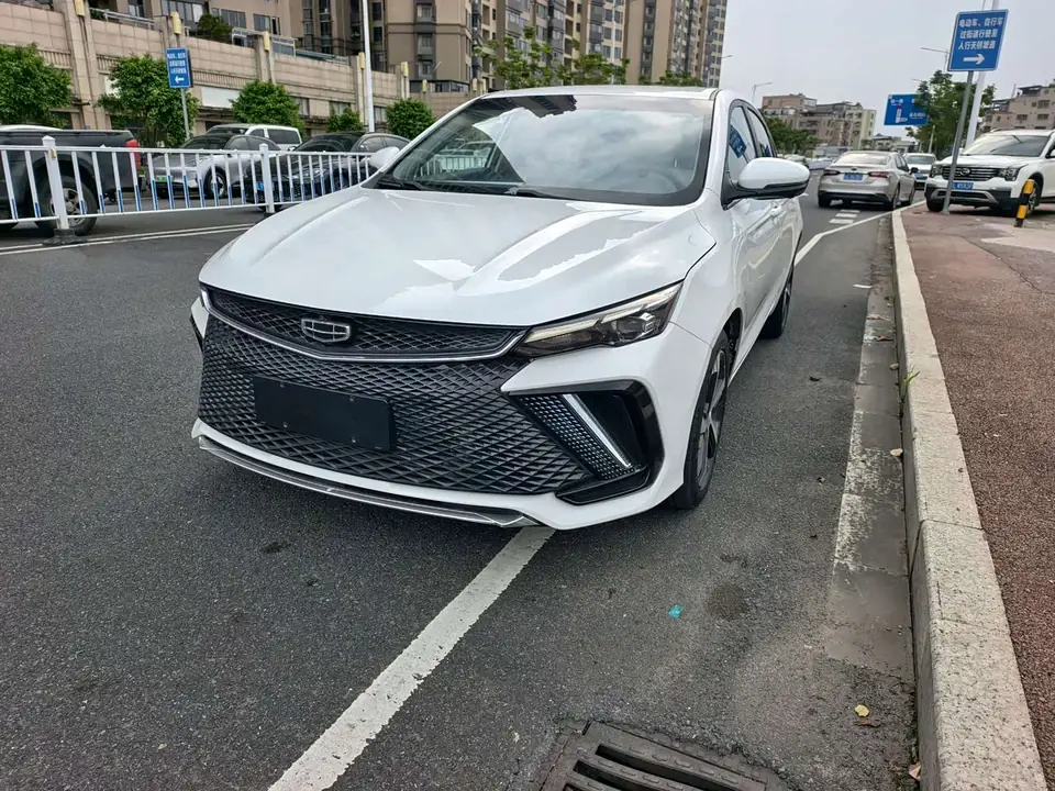 Geely Emgrand L 2022 из Китая