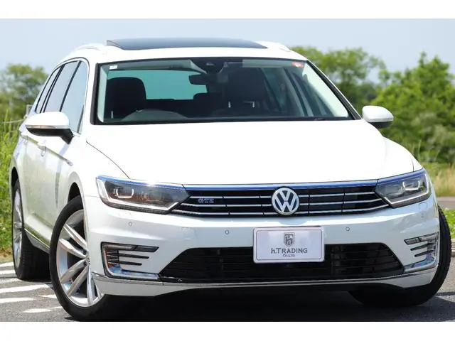 Volkswagen Passat GTE Variant 2016 из Японии