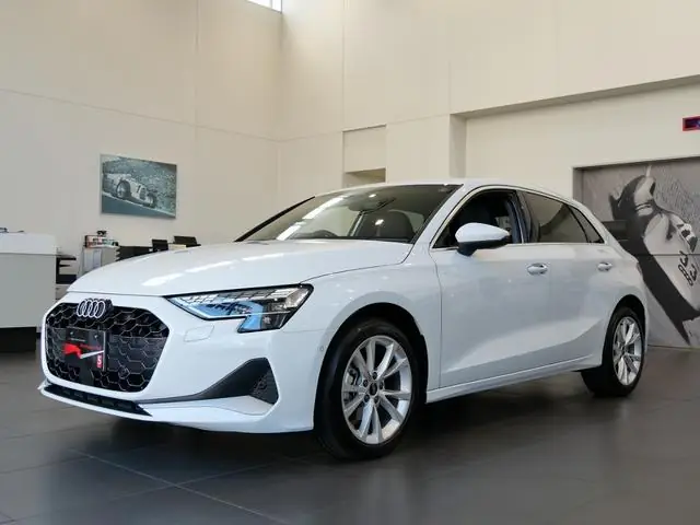 Audi A3 2025 из Японии