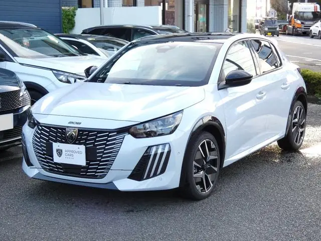 Peugeot 208 2025 из Японии