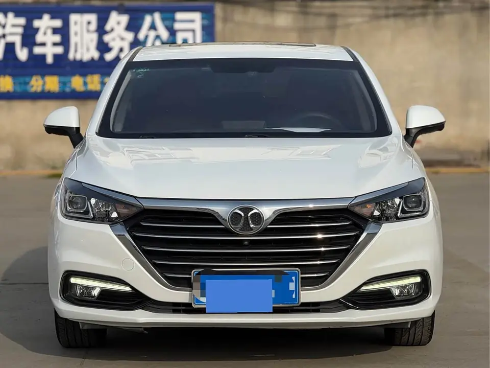 BAIC D50 2019 из Китая