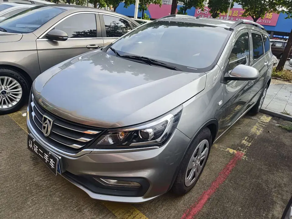 Baojun 310W 2017 из Китая