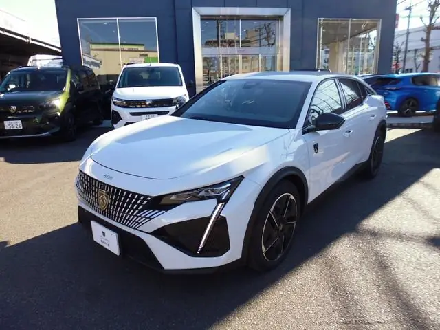 Peugeot 408 2025 из Японии