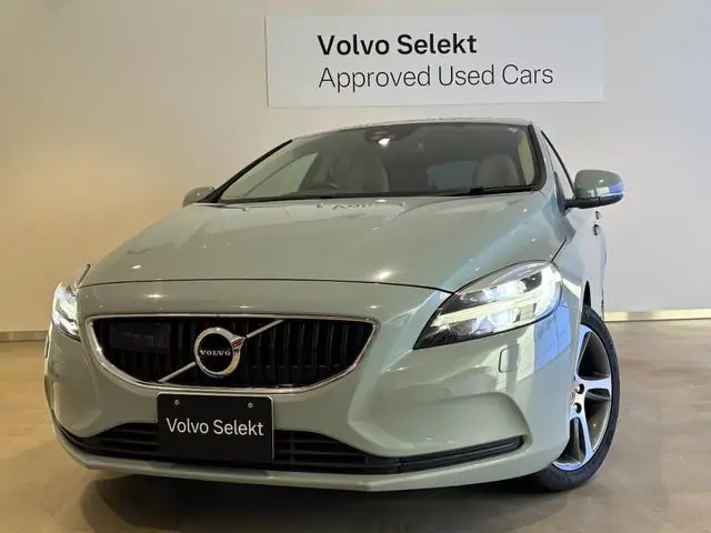 Volvo V40 2017 из Японии