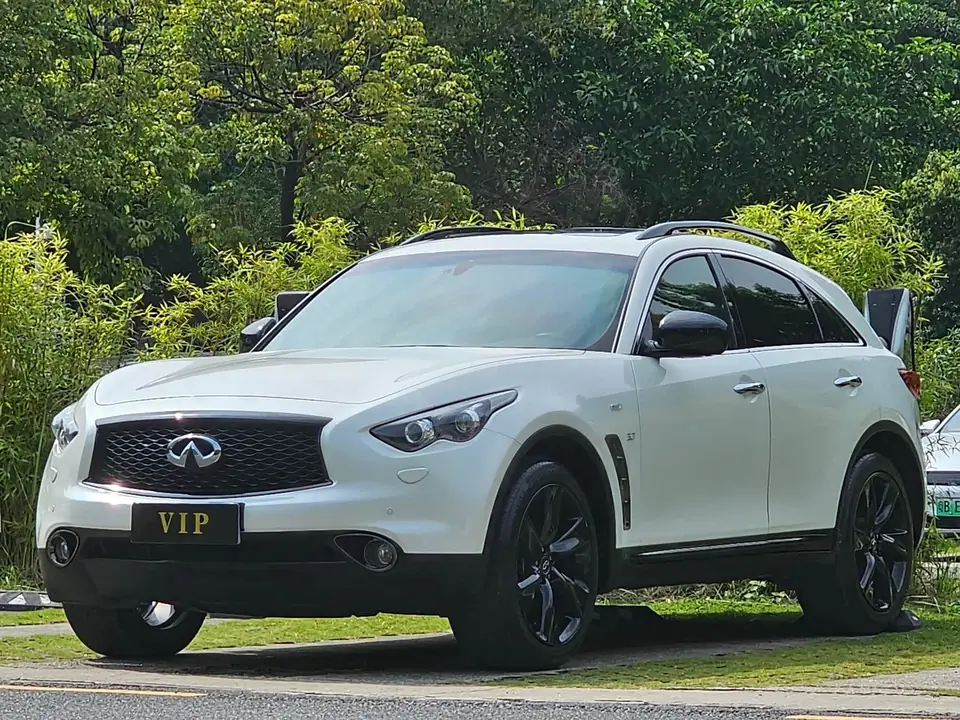 Infiniti QX70 2018 из Китая