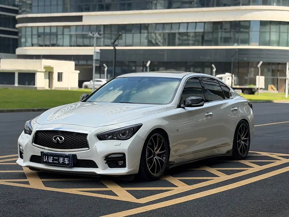 Infiniti Q50 2015 из Китая
