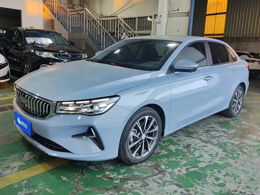 Geely Emgrand 2025 из Китая