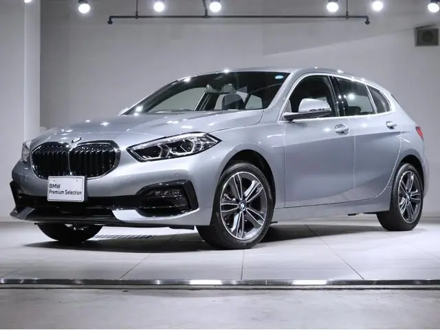 BMW 1 Series Hatchback 2023 из Японии