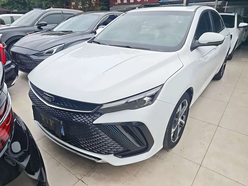 Geely Emgrand L 2022 из Китая