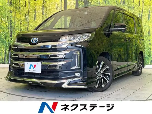 Toyota Noah 2024 из Японии