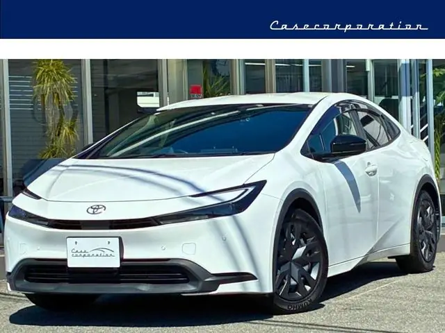 Toyota Prius 2023 из Японии