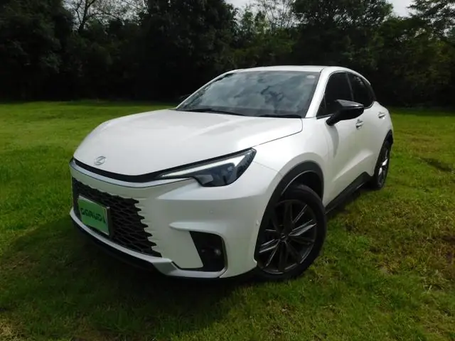 Lexus LBX 2024 из Японии