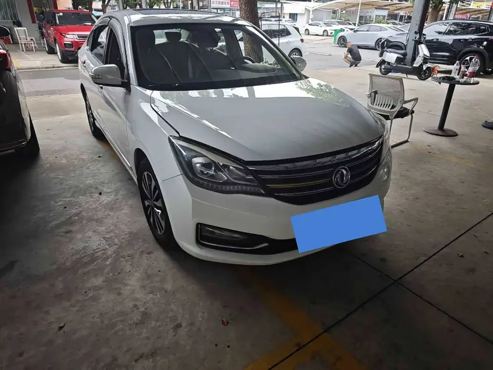 Dongfeng Fengshen A60 2016 из Китая